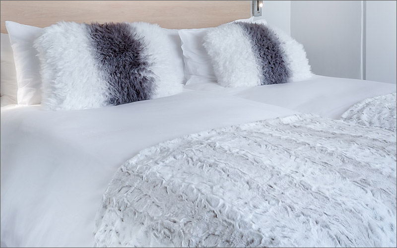Bedspreads & Comforters